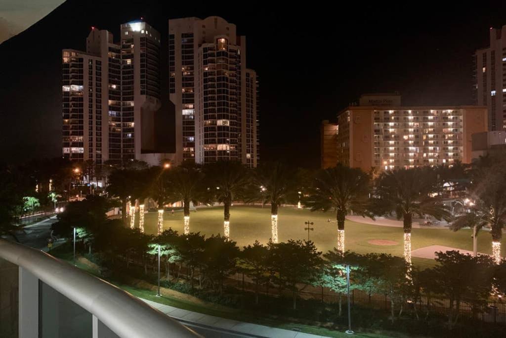 Beautiful Apartment Steps Away From The Beach Miami Beach Exterior photo
